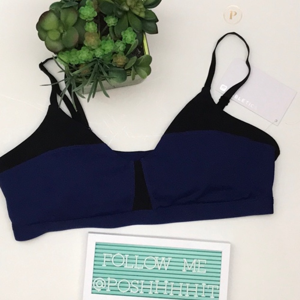 NWT Fabletics Mesh Sports Bra